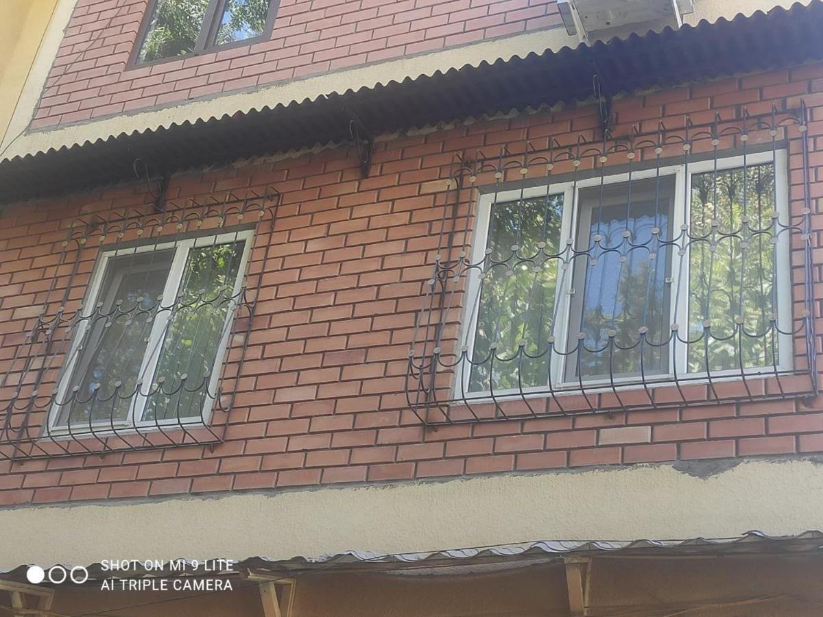 1-Bedroom Apartment In The Very City Center Taskent Exterior foto
